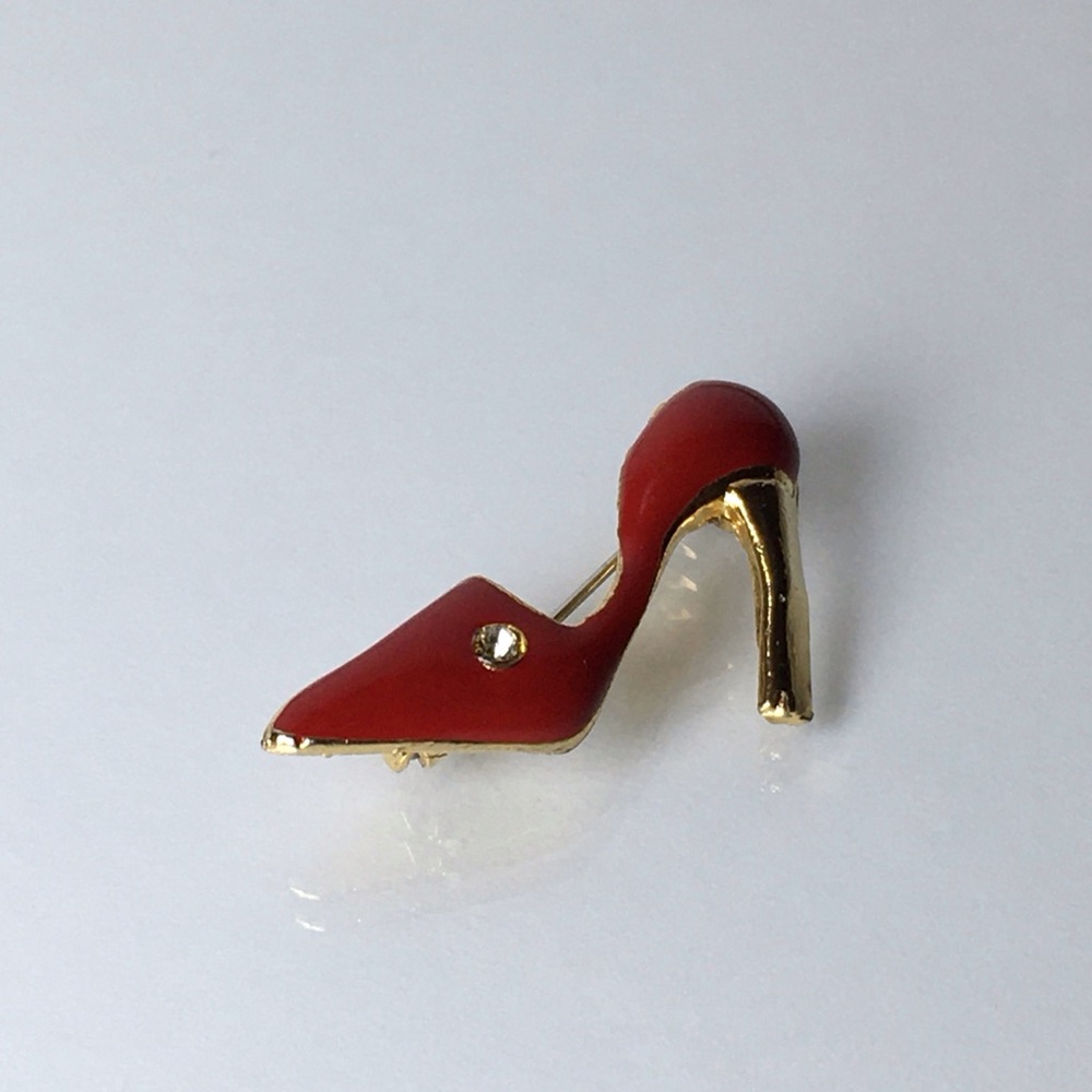 Small Gold Tone & Red Stiletto Heel Shoe Brooch